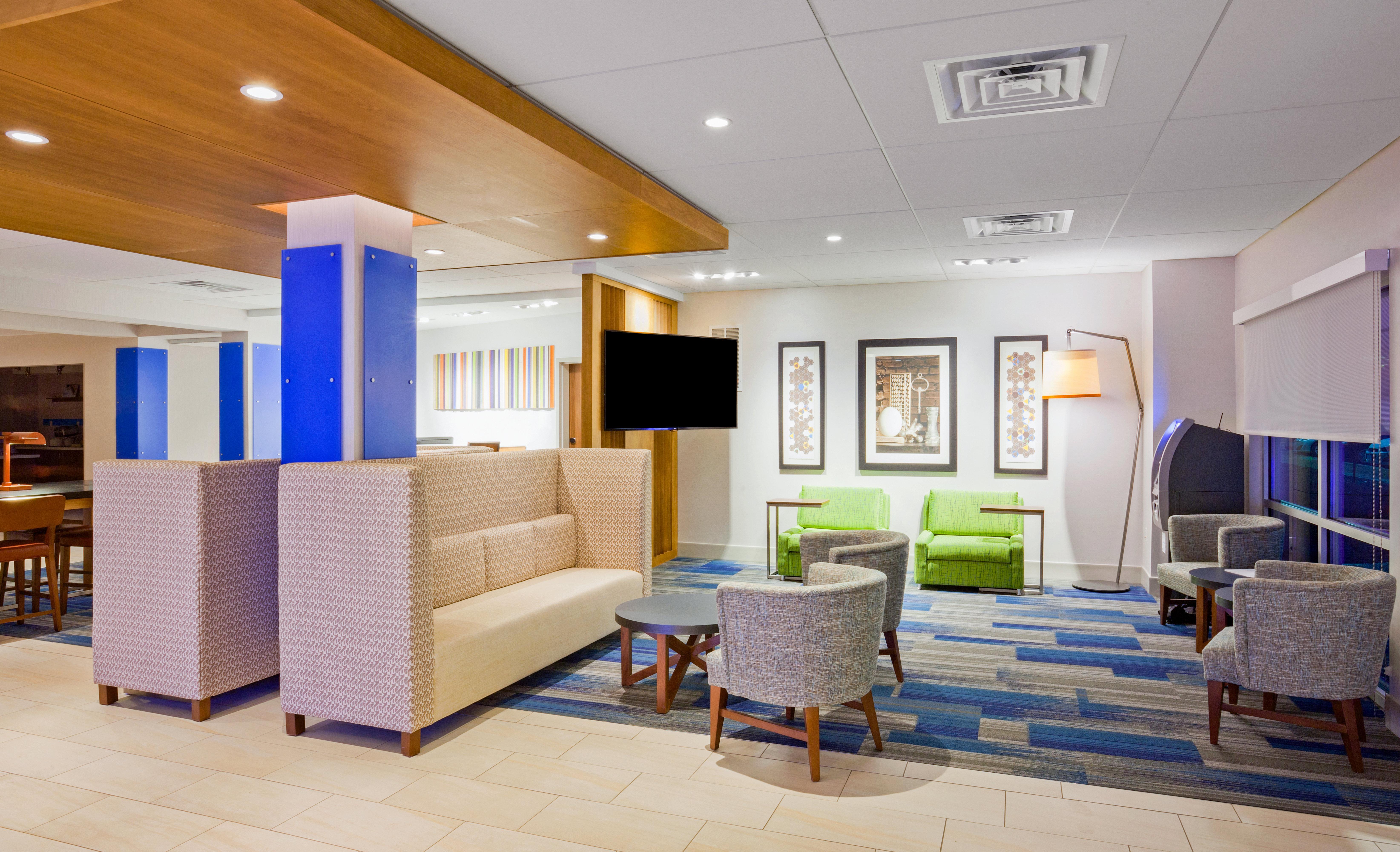 Holiday Inn Express And Suites Des Moines Downtown By Ihg Buitenkant foto